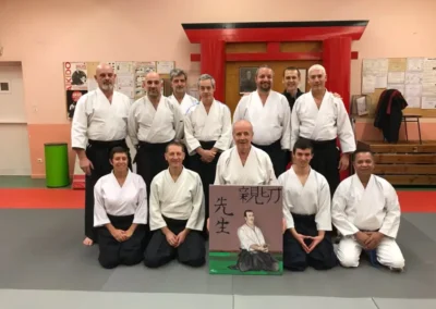 Arts martiaux japonais à Valentigney. Photo de groupe avec les élèves de l'Aïkido traditionnel du club de Valentigney